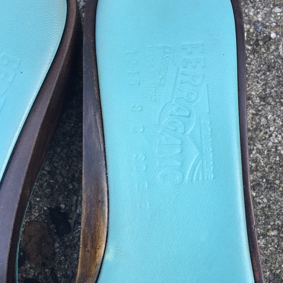 SALVATORE FERRAGAMO SANDALS - Picture 3 of 8